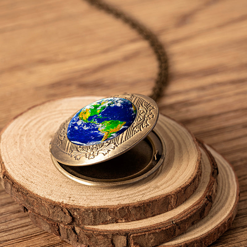 Vintage Bronze Photo Frame Locket Pendant Necklace Earth Panet Globe Glass Necklaces For Women Men
